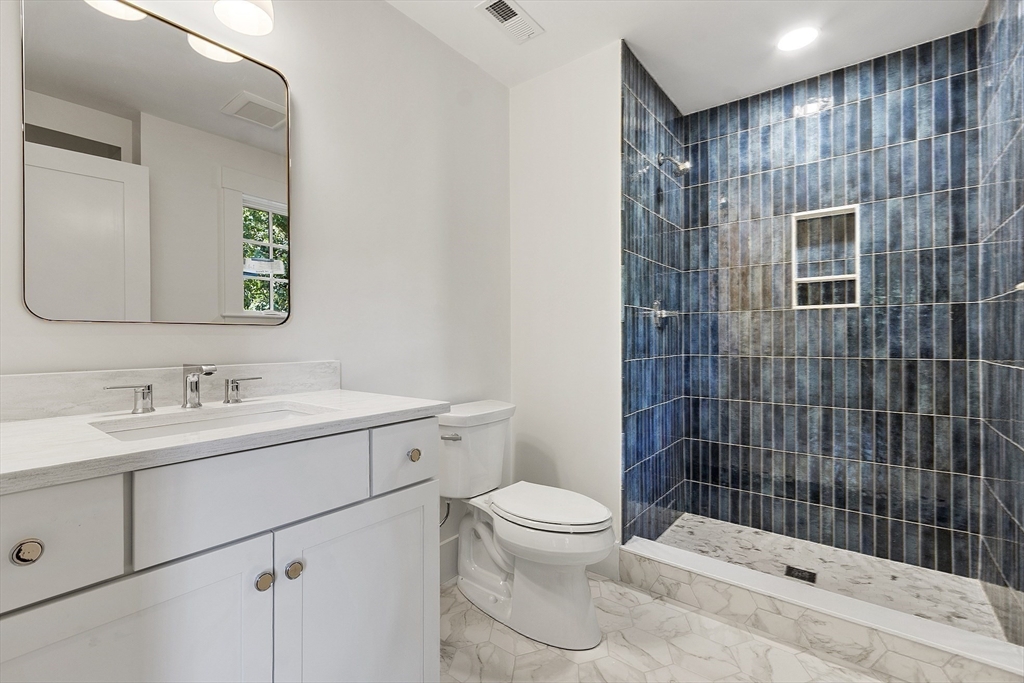 140 Revolutionary Road