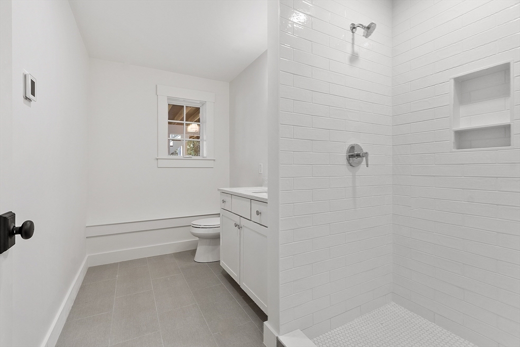 140 Revolutionary Road