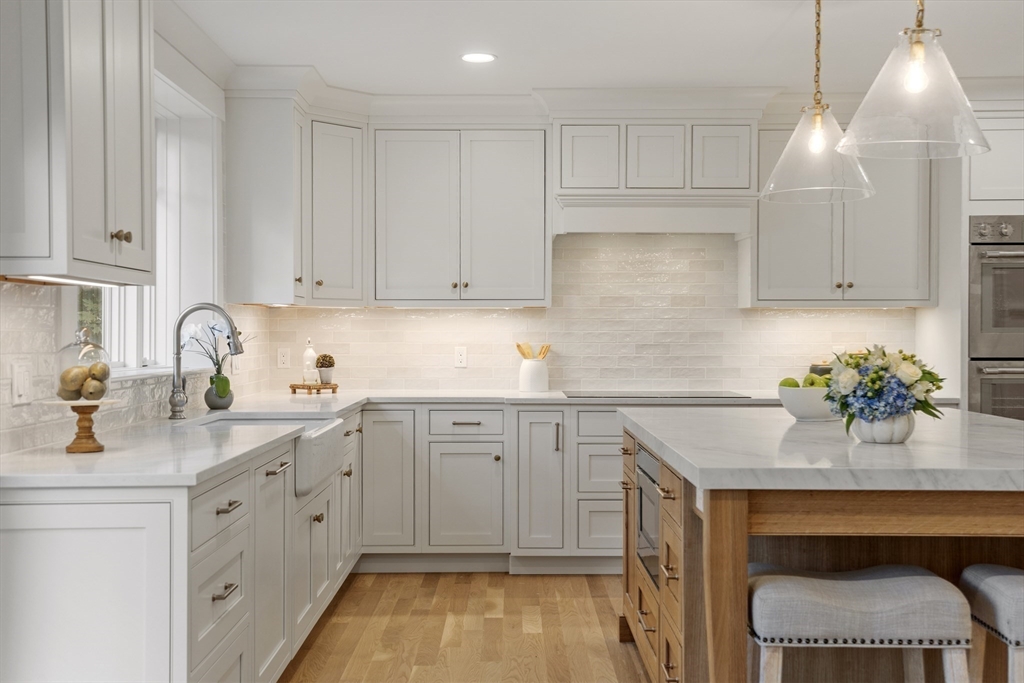 140 Revolutionary Road