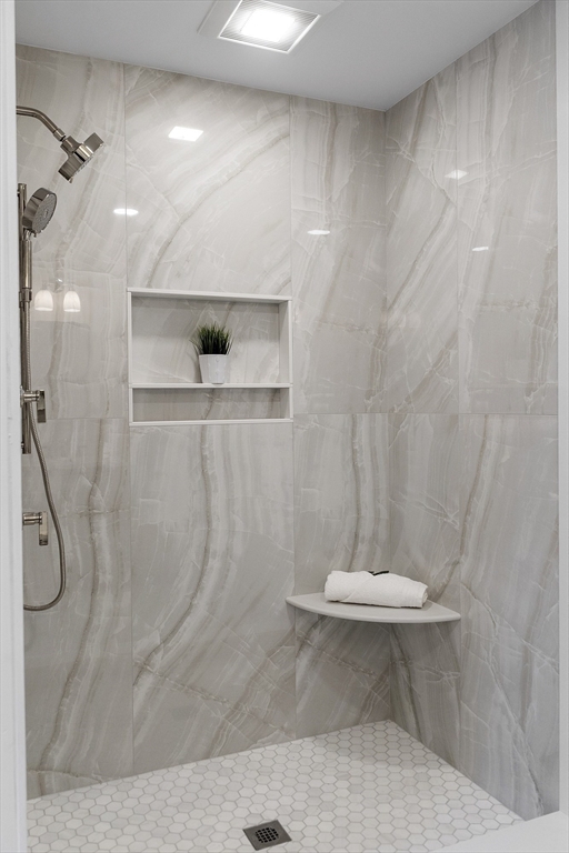 140 Revolutionary Road