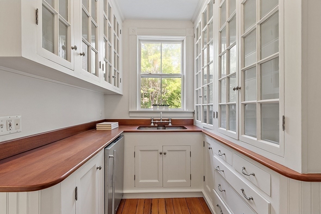 23 Lewis Rd