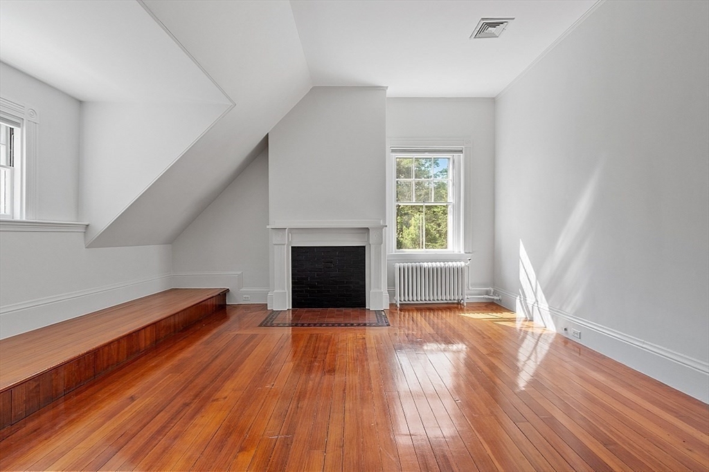 23 Lewis Rd