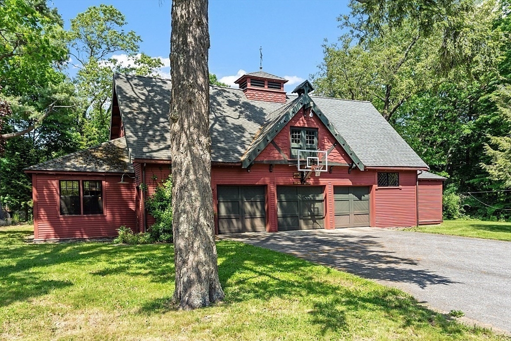 23 Lewis Rd