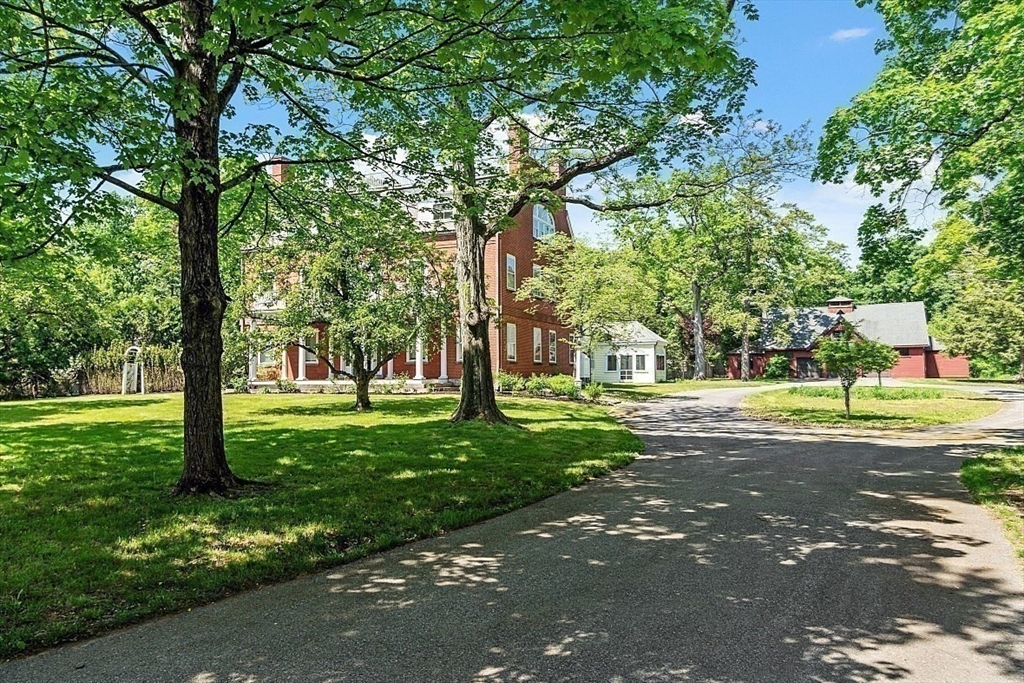 23 Lewis Rd