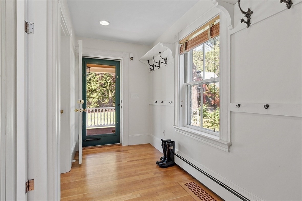 23 Lewis Rd