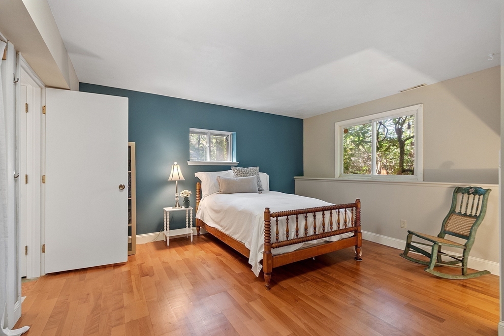 11 Horseshoe Dr