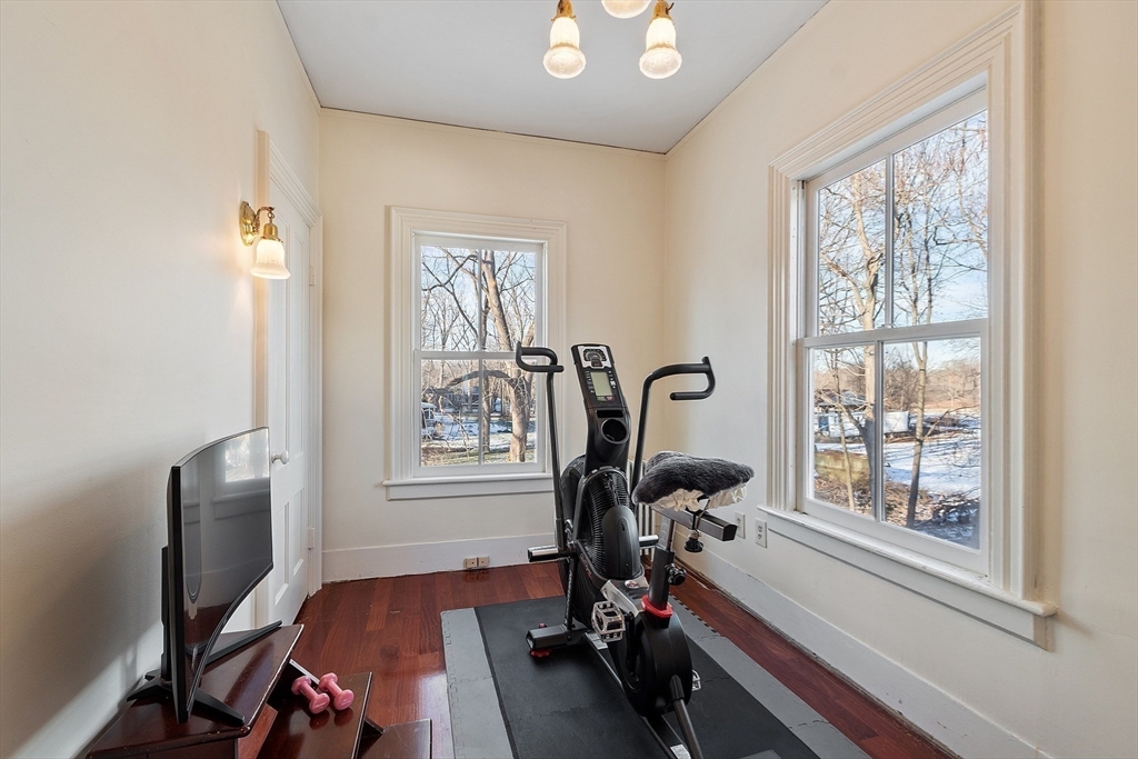 25 Fairhaven Rd
