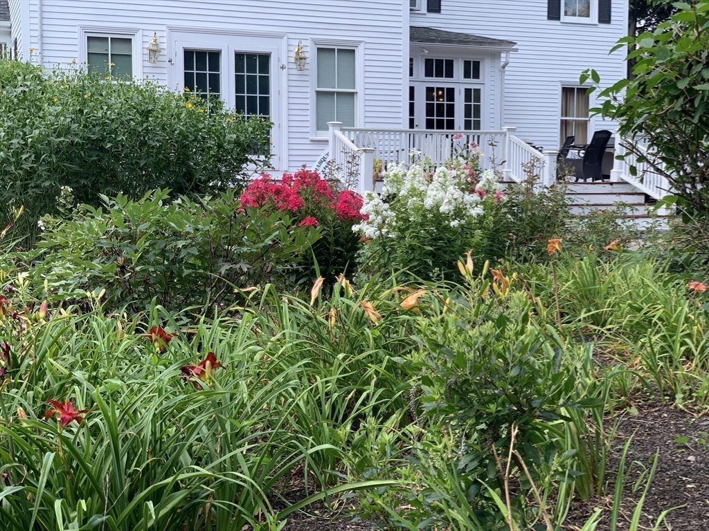 25 Fairhaven Rd