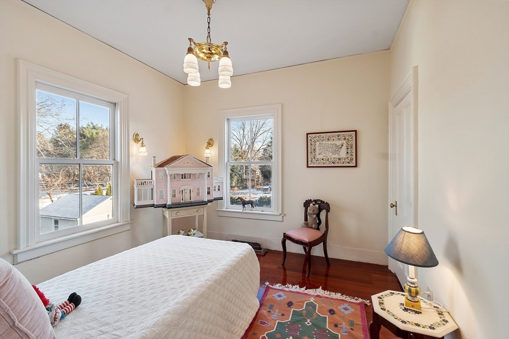 25 Fairhaven Rd
