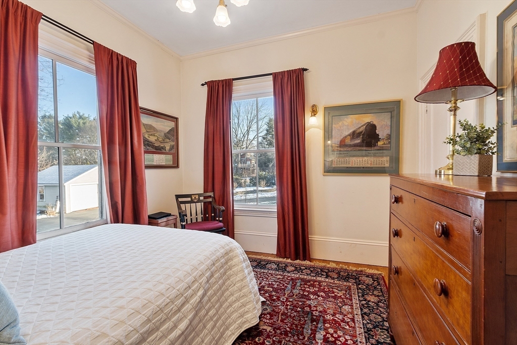 25 Fairhaven Rd