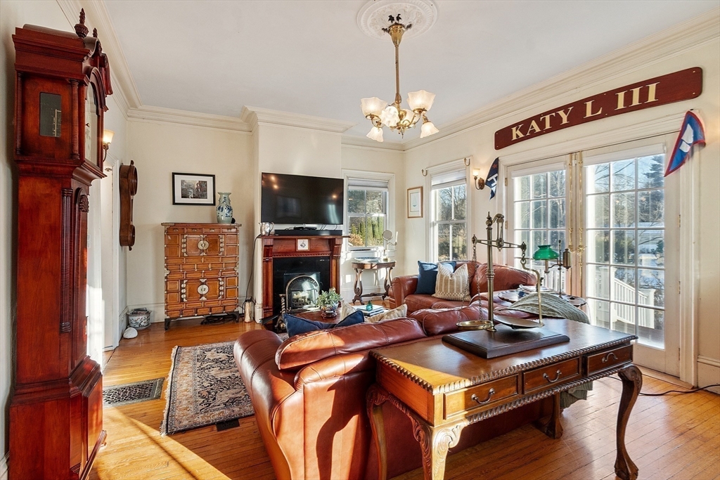 25 Fairhaven Rd