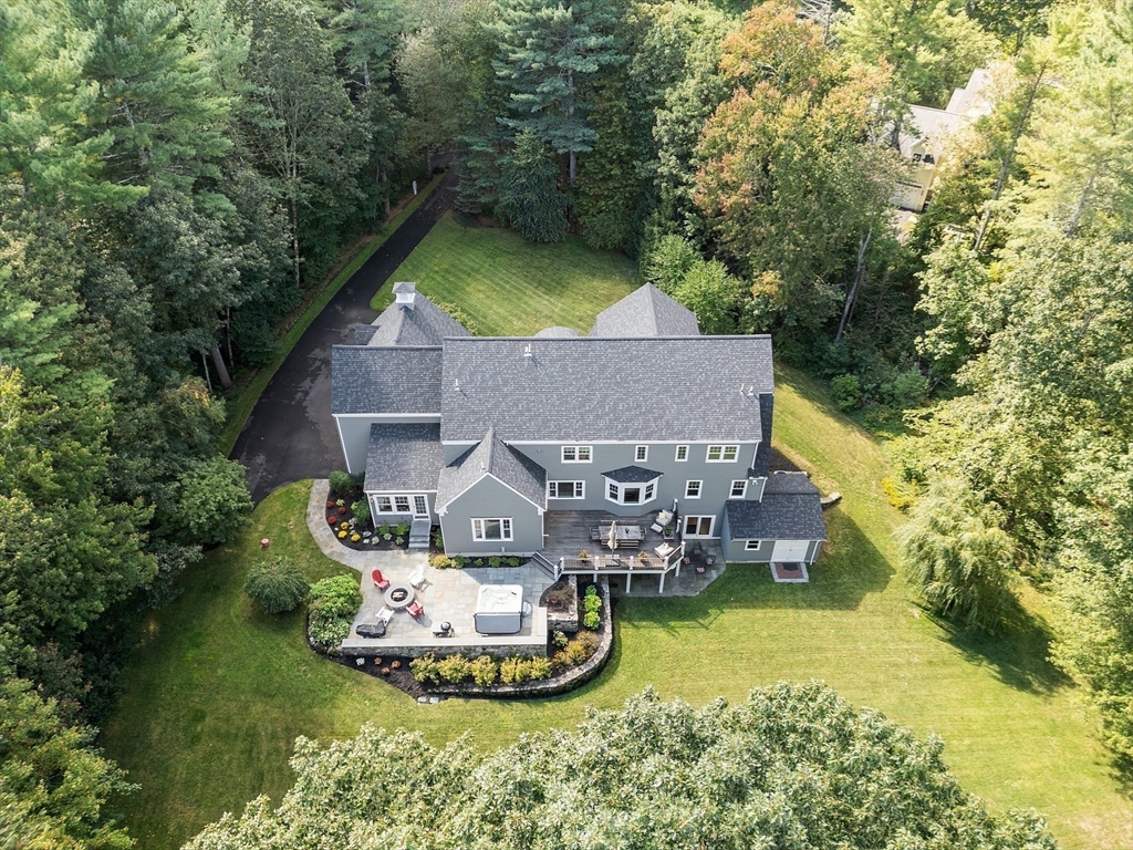 80 Daniels Ln