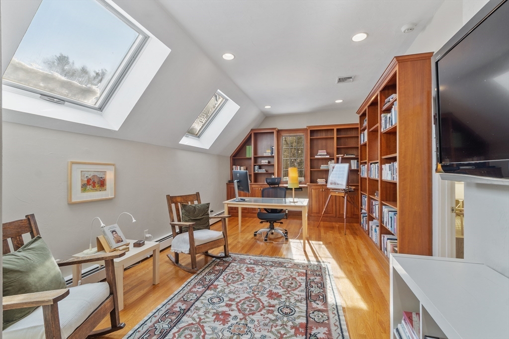 853 Strawberry Hill Rd