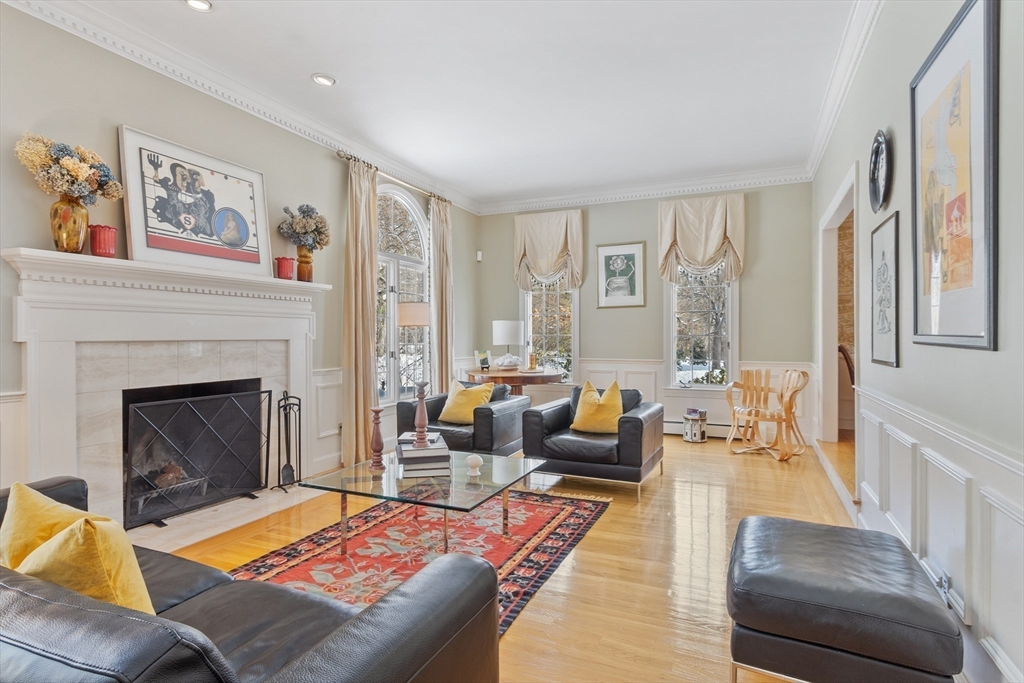 853 Strawberry Hill Rd