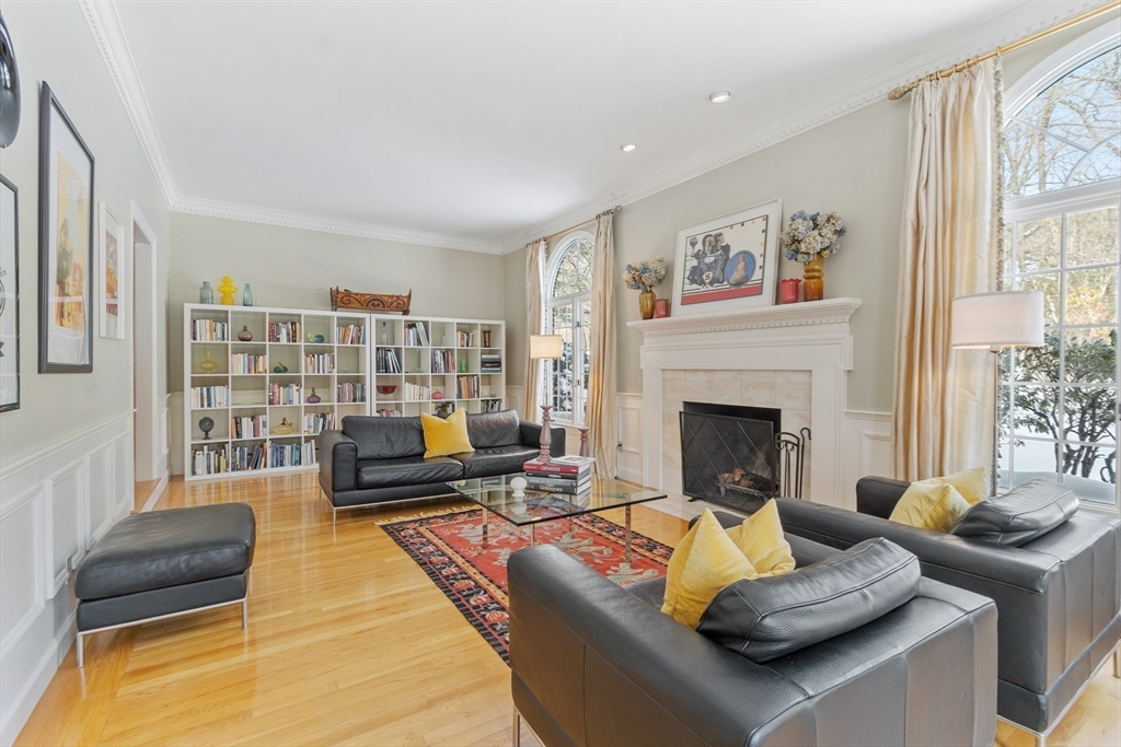 853 Strawberry Hill Rd