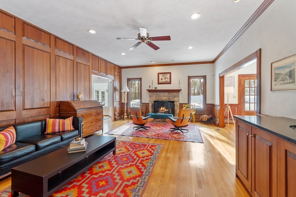853 Strawberry Hill Rd