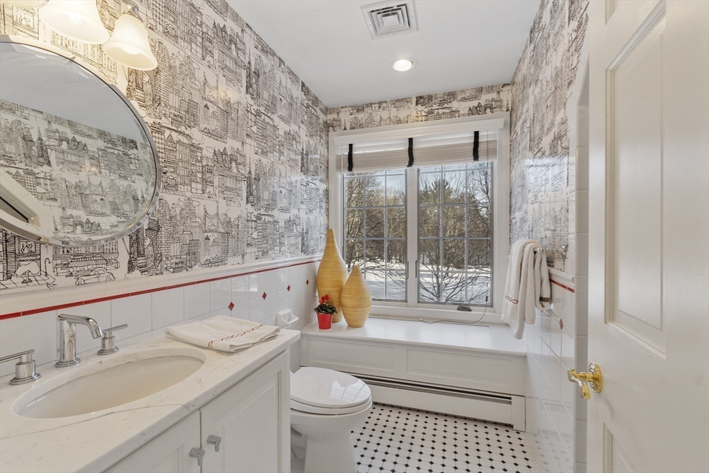 853 Strawberry Hill Rd