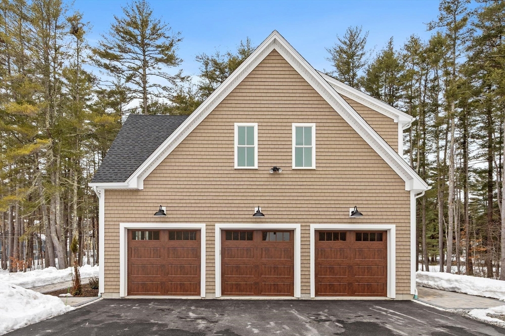 373 East Riding Drive