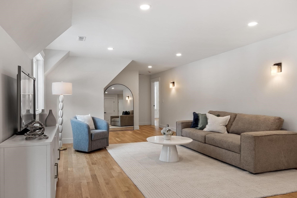 373 East Riding Drive