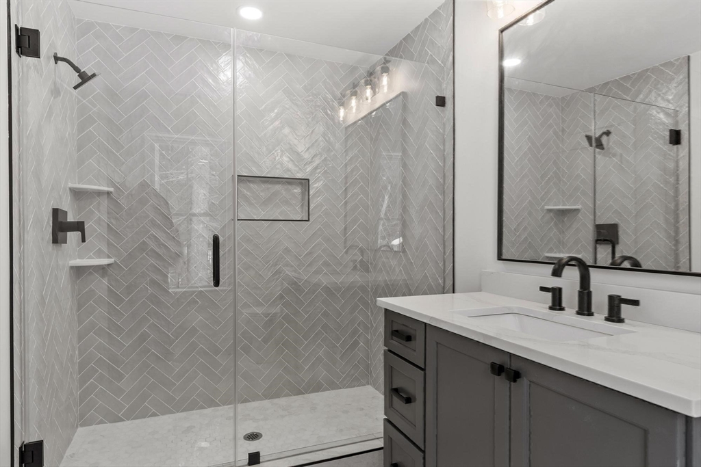 373 East Riding Drive