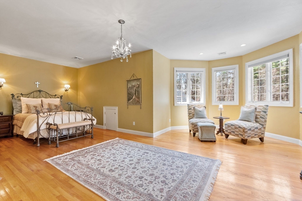 215 Monument Farm Rd