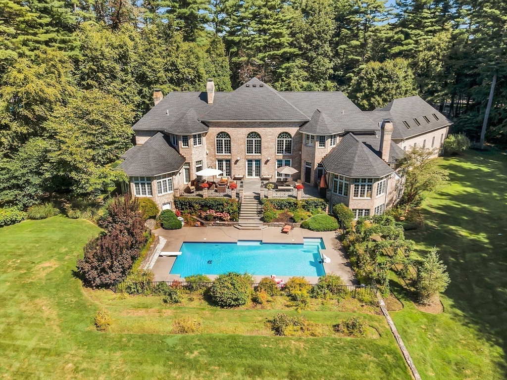 215 Monument Farm Rd