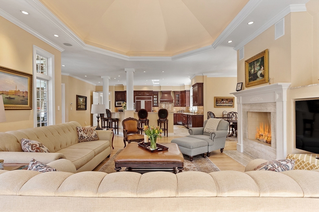 215 Monument Farm Rd