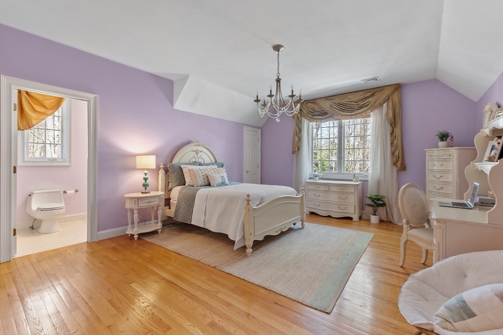 215 Monument Farm Rd