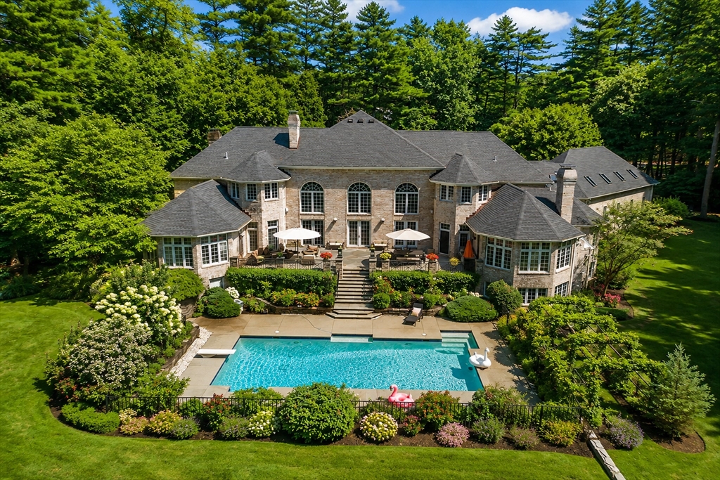 215 Monument Farm Rd