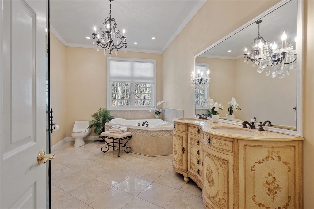 215 Monument Farm Rd