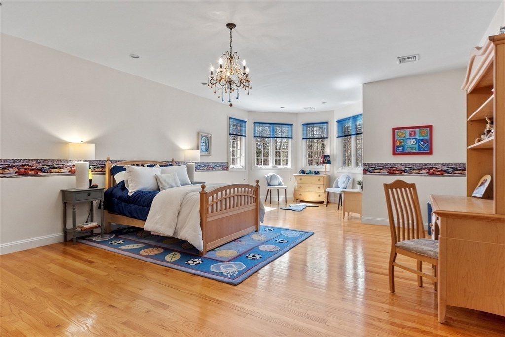 215 Monument Farm Rd