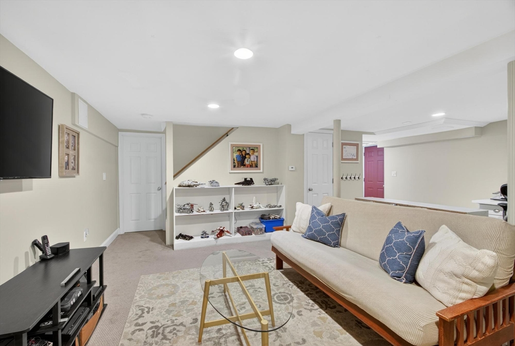 30 Winslow St