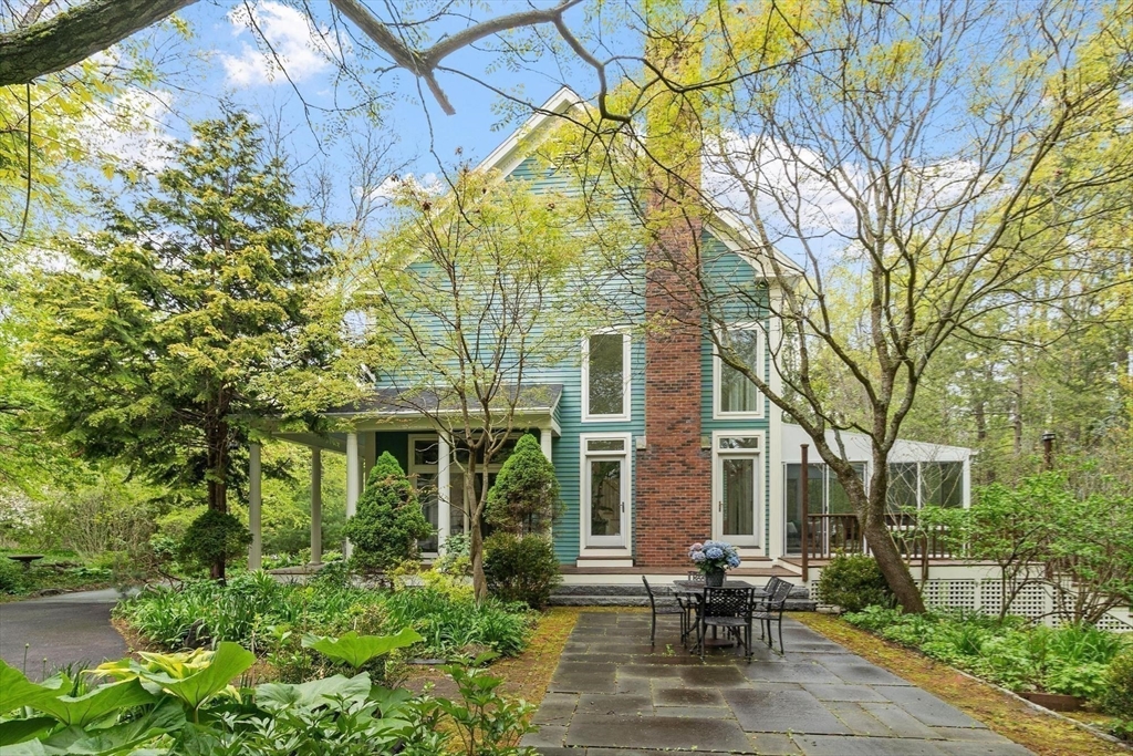 315 Nagog Hill Rd