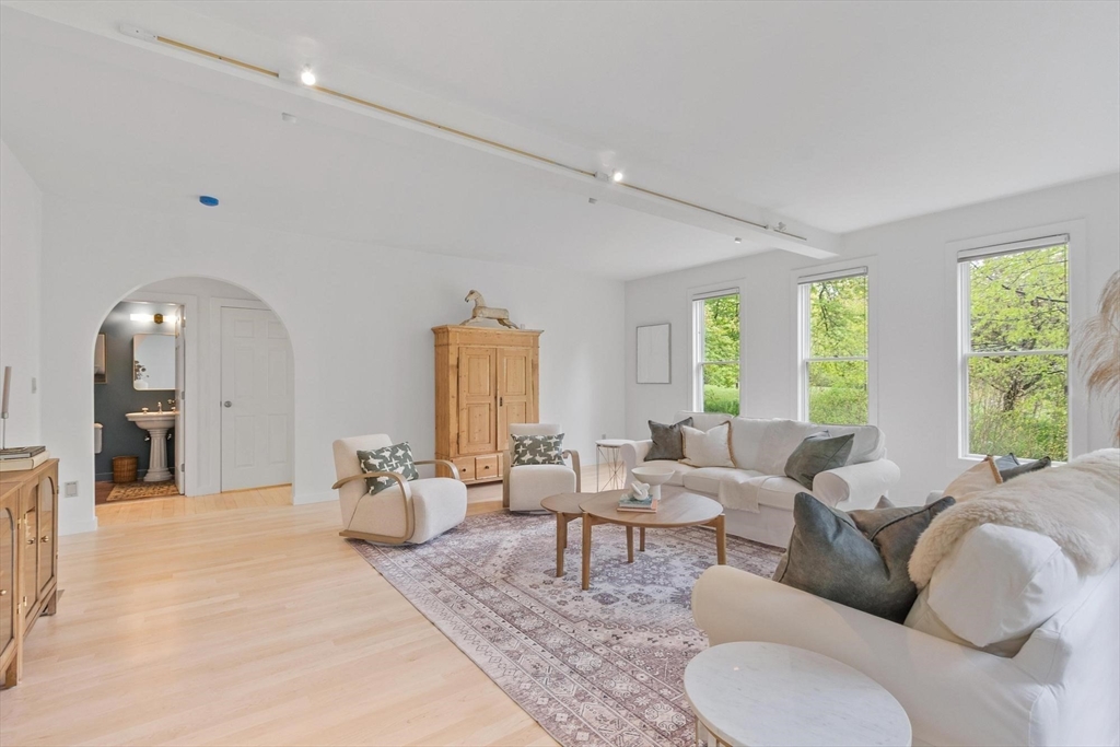 315 Nagog Hill Rd