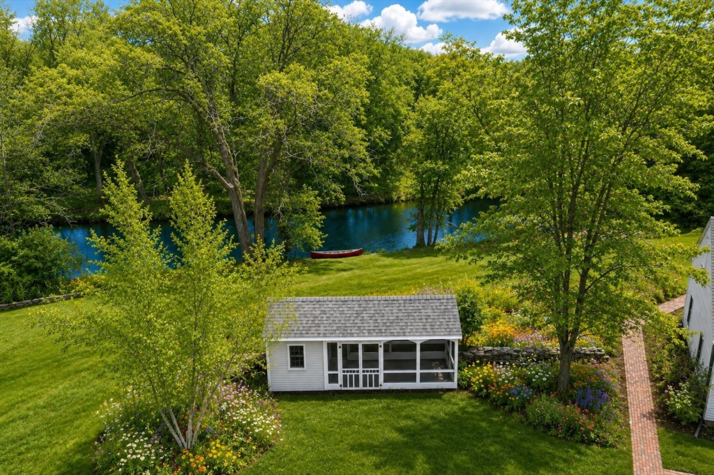 127 Lee Dr