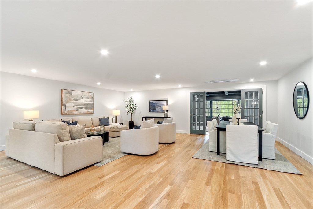 127 Lee Dr
