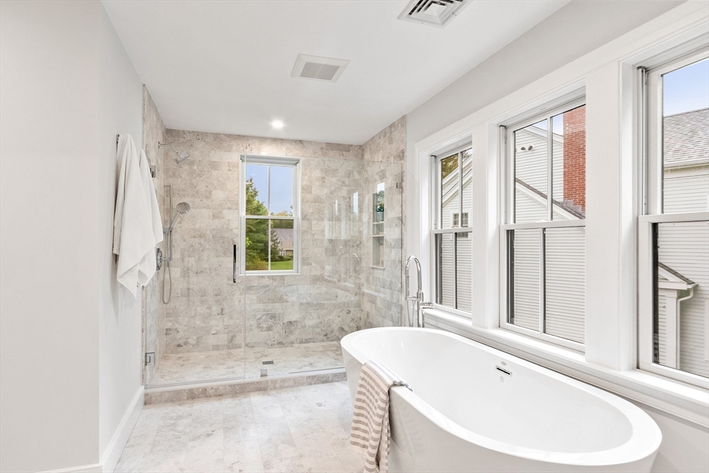 127 Lee Dr