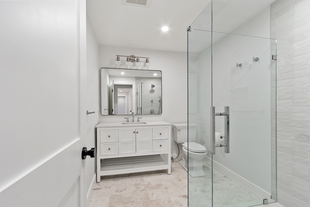 127 Lee Dr