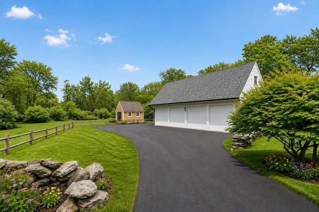 127 Lee Dr
