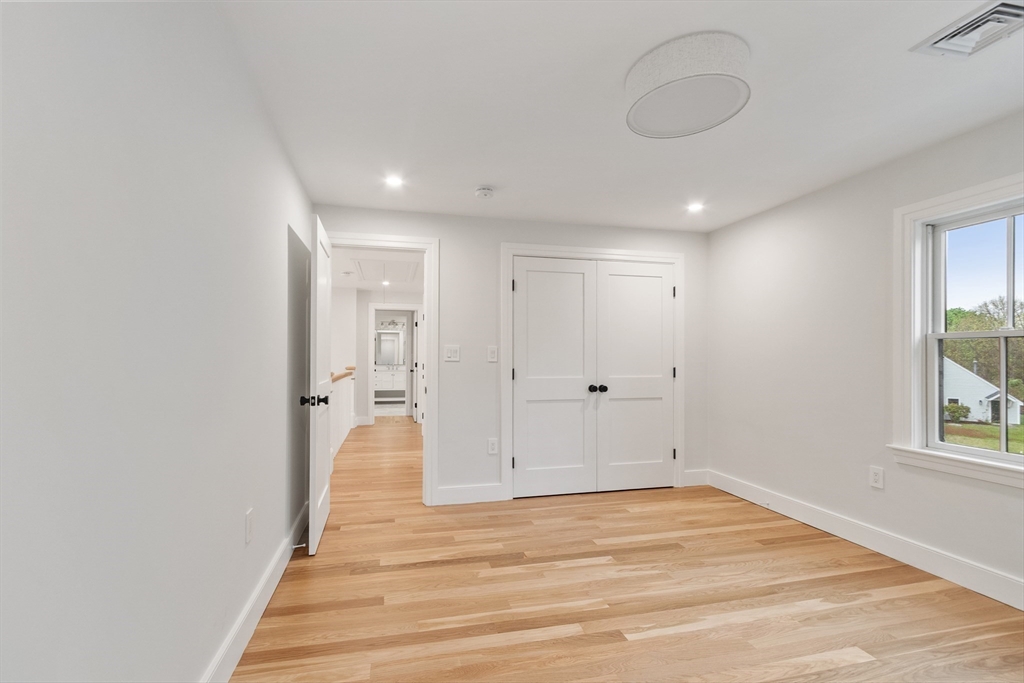 127 Lee Dr
