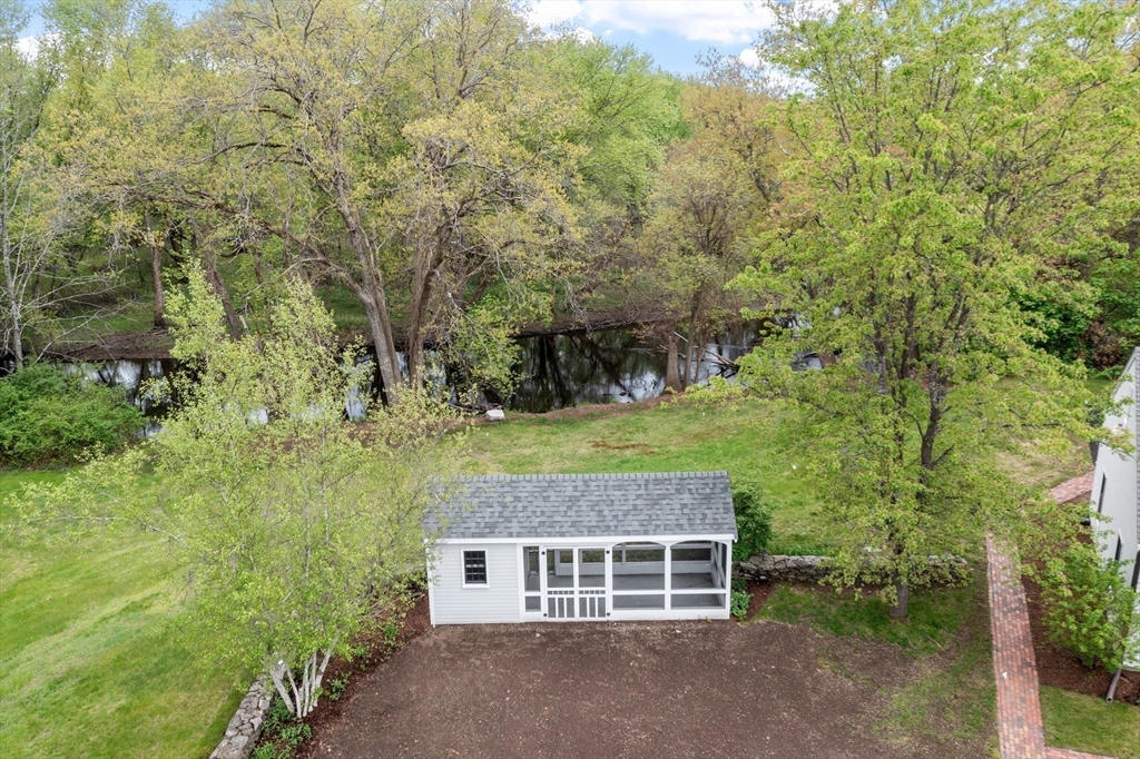 127 Lee Dr