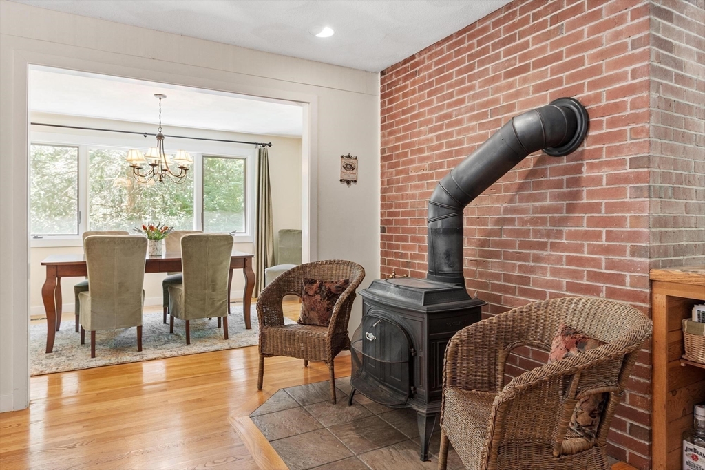 78 Carroll Dr