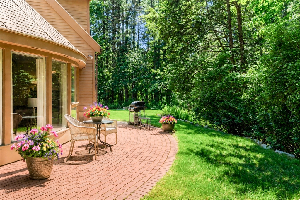 78 Carroll Dr