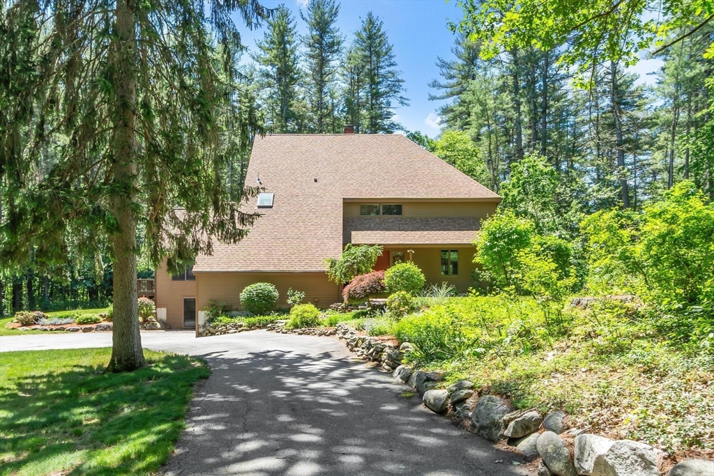 78 Carroll Dr