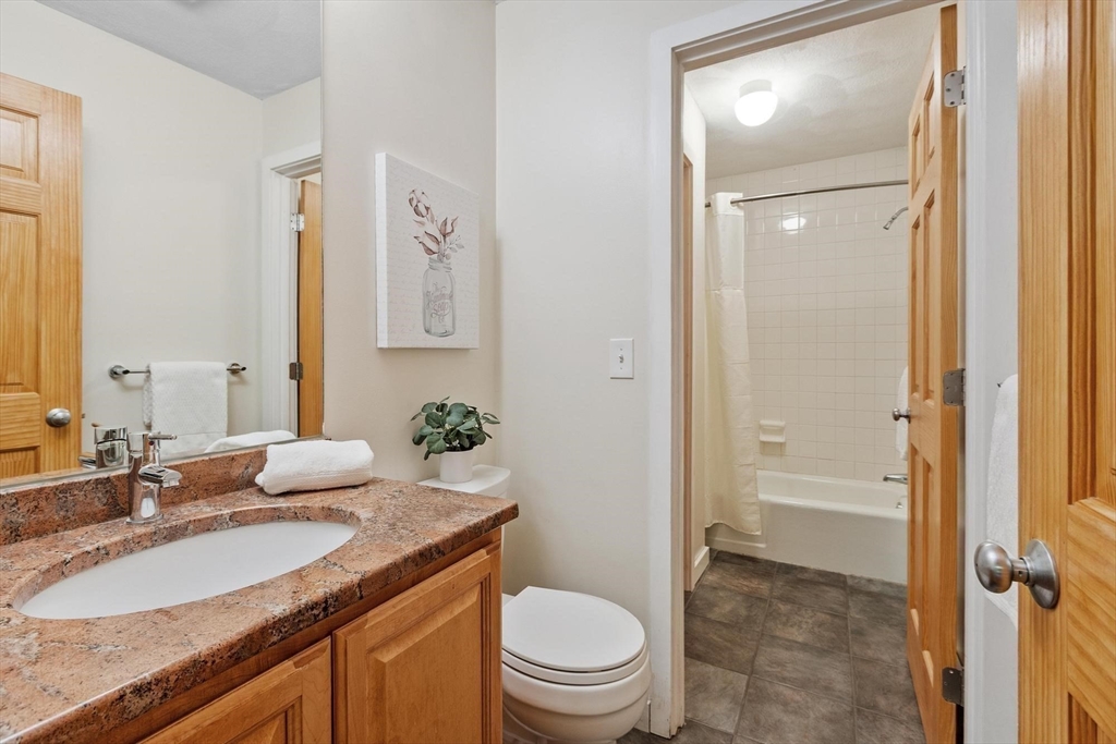 78 Carroll Dr