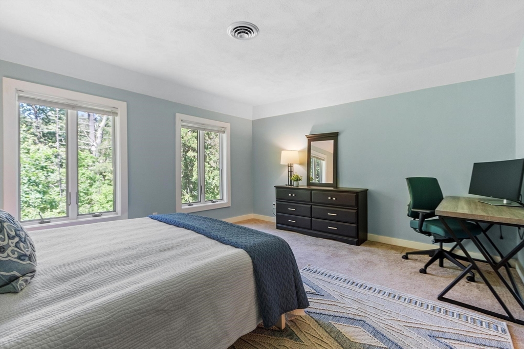 78 Carroll Dr