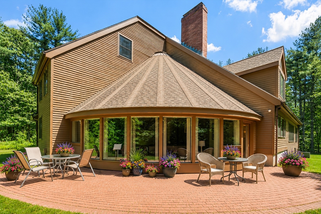 78 Carroll Dr