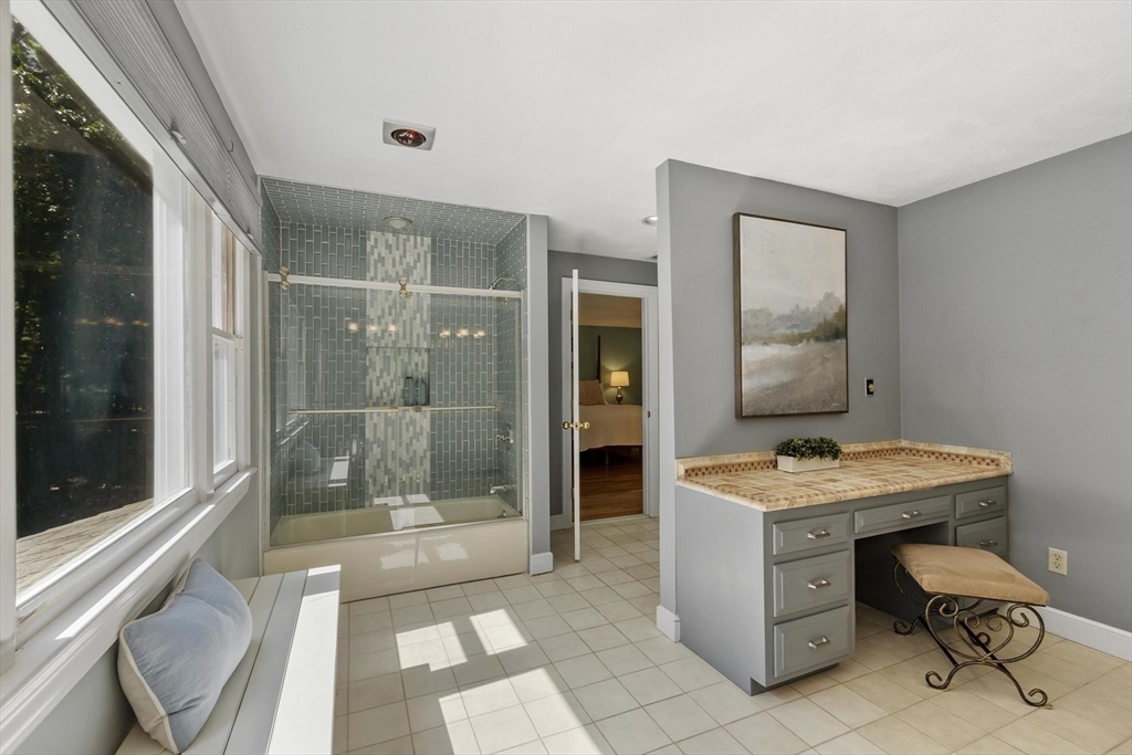 30 Goose Pond Rd
