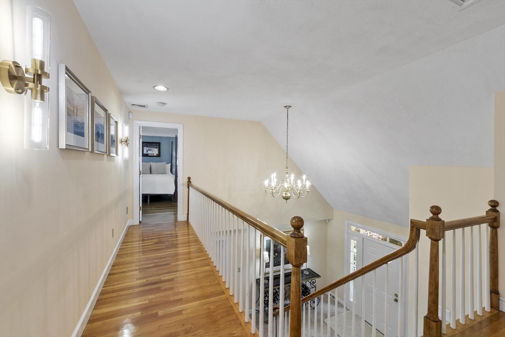 30 Goose Pond Rd