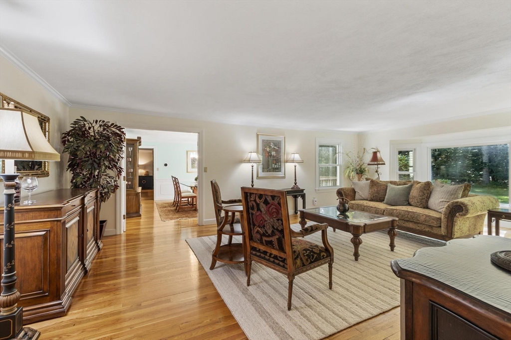 30 Goose Pond Rd